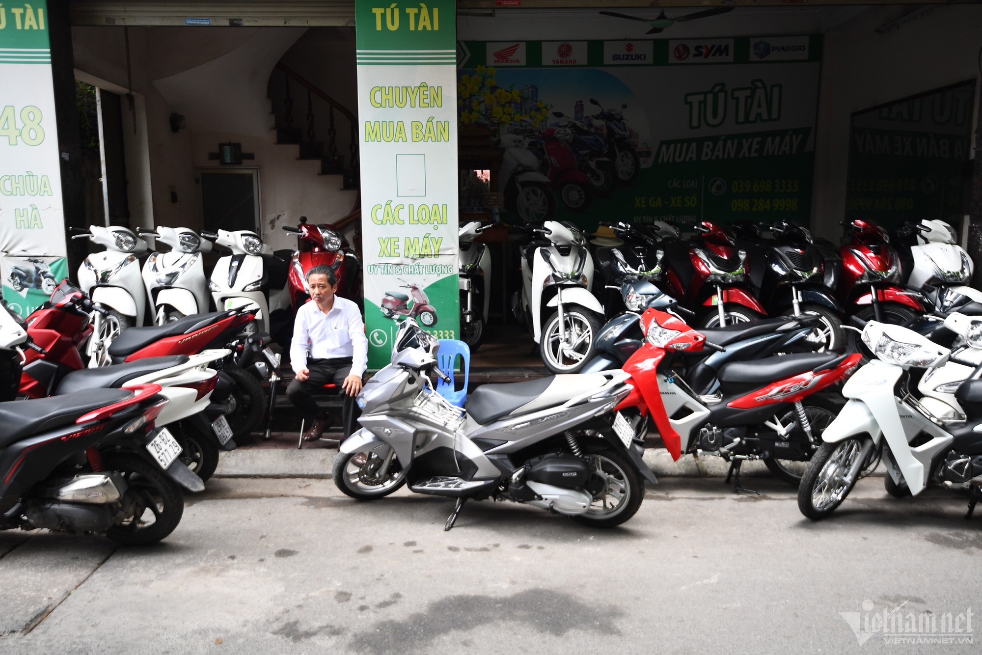 Xe m&aacute;y biển đẹp của d&acirc;n bu&ocirc;n chợ Ch&ugrave;a H&agrave; ế kh&aacute;ch - Ảnh 13.