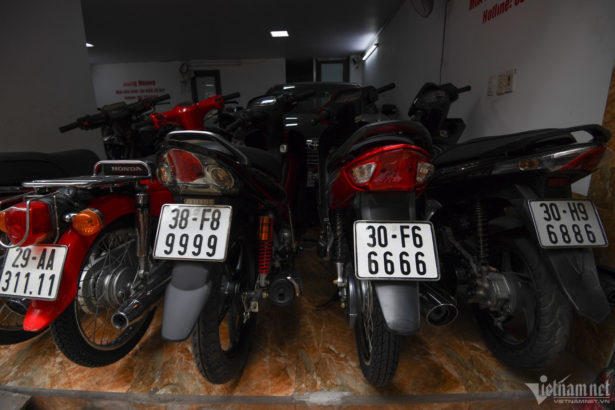 Xe m&aacute;y biển đẹp của d&acirc;n bu&ocirc;n chợ Ch&ugrave;a H&agrave; ế kh&aacute;ch - Ảnh 10.