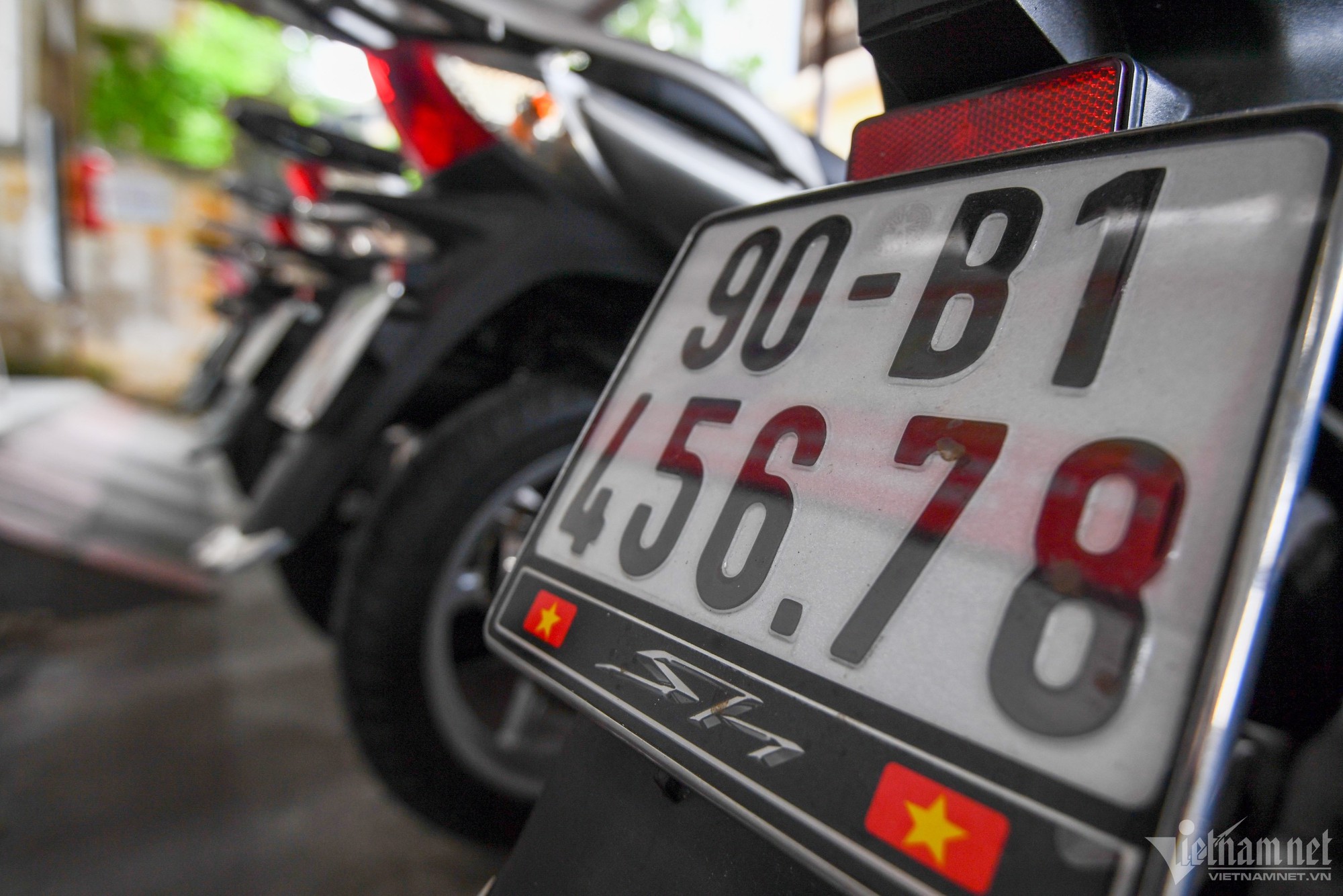 Xe m&aacute;y biển đẹp của d&acirc;n bu&ocirc;n chợ Ch&ugrave;a H&agrave; ế kh&aacute;ch - Ảnh 5.