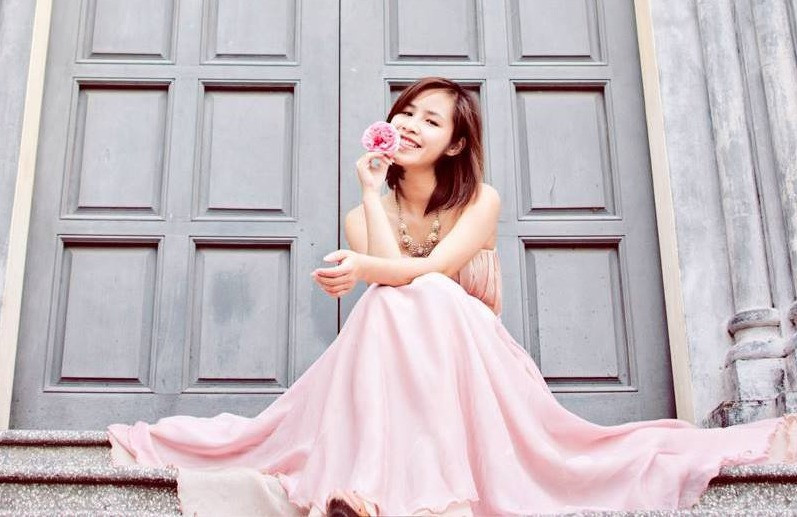 Cầm 20 triệu đồng bố cho, 9X tay ngang x&acirc;y dựng thương hiệu v&aacute;y cưới trăm triệu/chiếc - Ảnh 1.