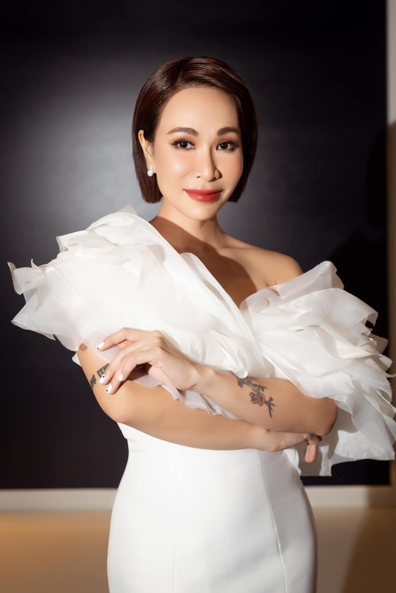 Uyên Linh 13 năm sau 'Vietnam Idol': Sắc vóc gợi cảm, kín tiếng hậu chia tay - Ảnh 2.