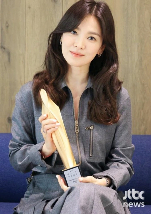 Bất ngờ với cát-xê quảng cáo hàng tỷ đồng của &quot;chị đẹp&quot; Song Hye Kyo - Ảnh 5.