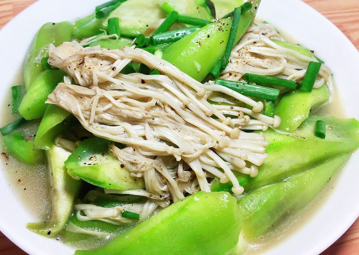 Gợi ý một số món chay ngon từ nấm cho mùa Vu Lan trọn vẹn - Ảnh 4. Gợi ý một số món chay ngon từ nấm cho mùa Vu Lan trọn vẹn - Ảnh 4.