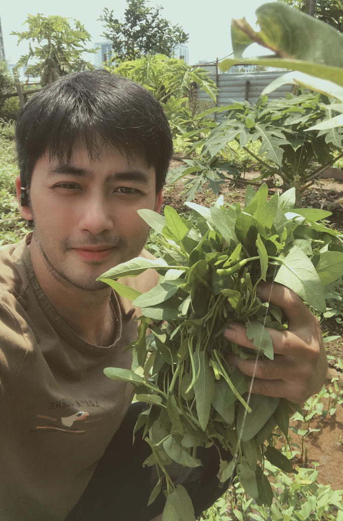 Bảo Anh: Diễn viên mẫu mực từ phim đến đời, mỗi năm chỉ đóng hai phim để dành thời gian giúp vợ, chăm con - Ảnh 3.