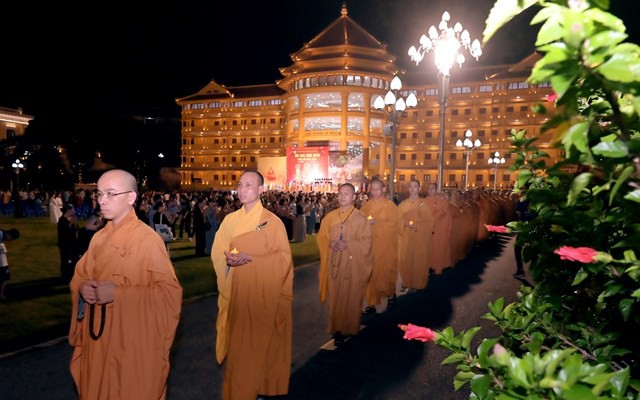 Hàng trăm tăng, ni sinh tham gia đại lễ Vu Lan tại Học viện Phật giáo Việt Nam