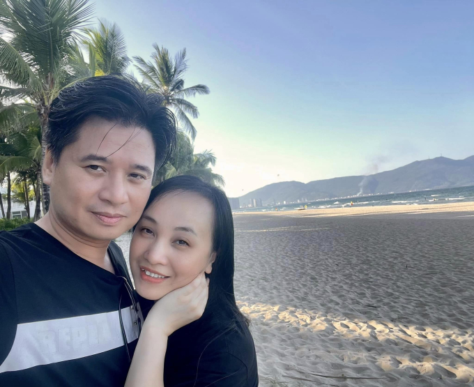Nàng &quot;Thị Mầu&quot; được phong NSƯT trẻ nhất nhì Việt Nam: 20 năm sống hạnh phúc bên chồng là nam ca sĩ nổi tiếng - Ảnh 3.