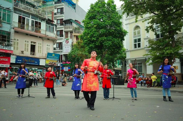 Nghệ sĩ Việt bàng hoàng khi 'quái kiệt đàn nhị' qua đời ở tuổi 39 - Ảnh 1.