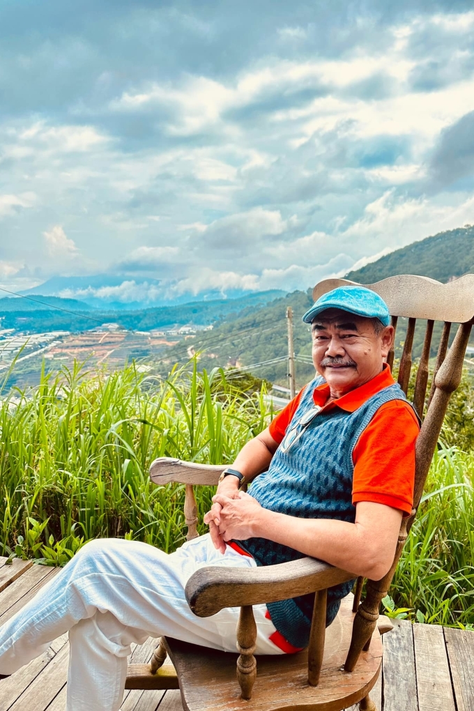 NSND Việt Anh: 'Tuổi 67, tôi sống một mình, nhiều năm không gặp con' - Ảnh 2.