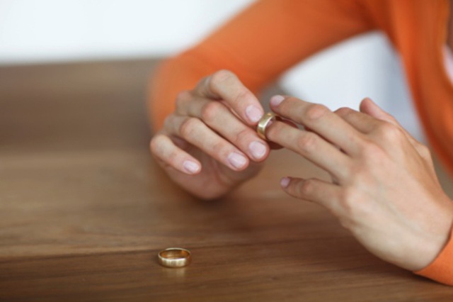 Sau 2 lần ly hôn, người phụ nữ ngộ ra 3 điều quan trọng để duy trì hôn nhân bền vững - Ảnh 2.