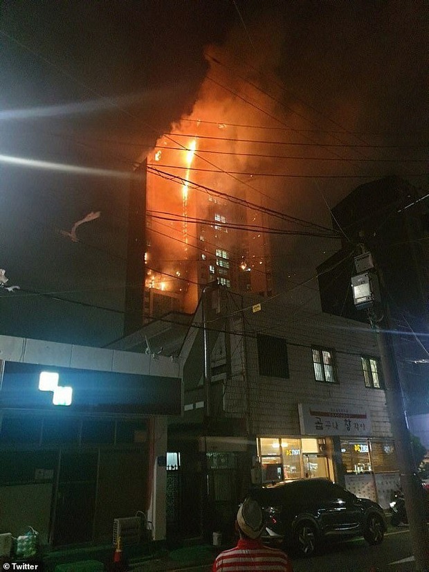 Lý giải nguyên nhân chung cư 33 tầng ở Hàn Quốc bốc cháy dữ dội ban đêm nhưng không có ai tử vong - Ảnh 3.