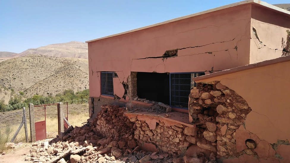 Chuyện đau lòng trong động đất kỷ lục ở Maroc: Cô giáo mất cả 32 học sinh mình đứng lớp sau thảm họa - Ảnh 2.