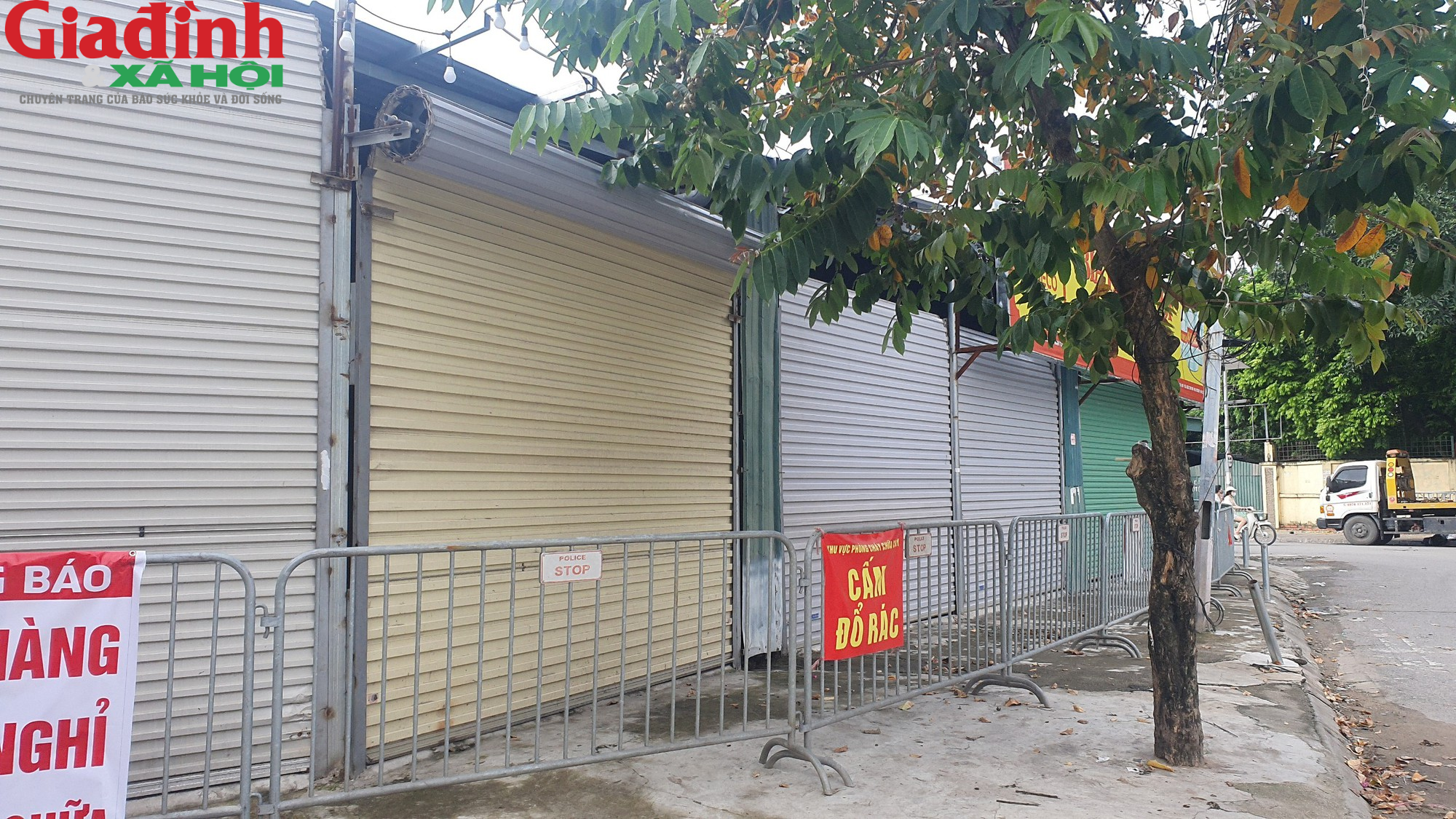 Hà Nội: Nhiều địa điểm kinh doanh ở phường Mỹ Đình 2 xây sơ xài, tiềm ẩn nguy cơ cháy nổ - Ảnh 10.