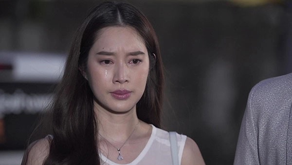 Mỗi ngày chồng đi về đưa cho vợ cả cọc tiền, tôi ném xuống đất không nhận chỉ vì một lý do - Ảnh 2.