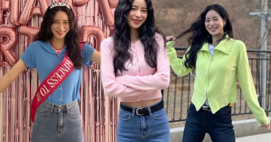 Cách bạn gái U35 của Lee Do Hyun ""hack tuổi"": Tích cực diện quần jeans và áo sáng màu