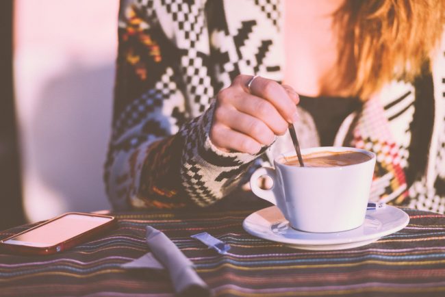 Chị em thường xuyên làm 5 việc này sẽ khiến "cô bé" khô hạn trầm trọng - Ảnh 3. Chị em thường xuyên làm 5 việc này sẽ khiến "cô bé" khô hạn trầm trọng - Ảnh 3.