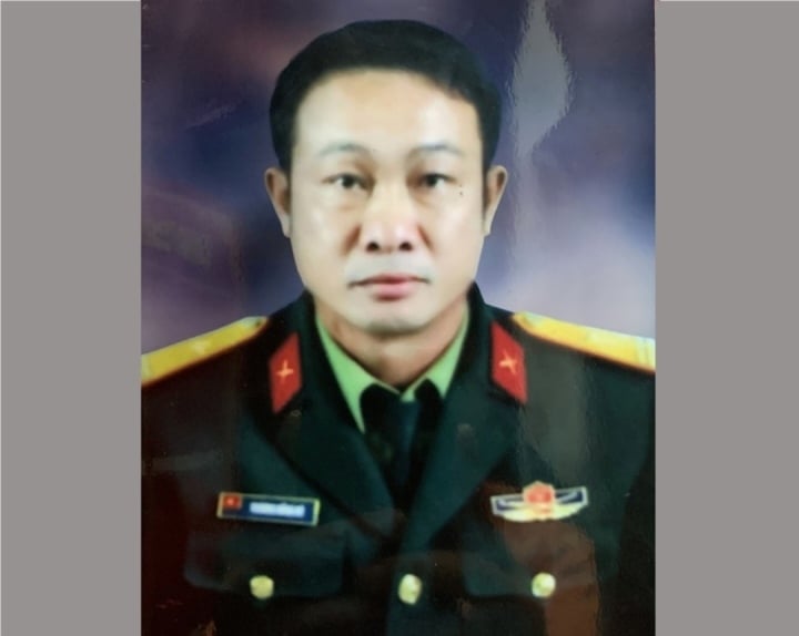 Vợ trung tá hy sinh cứu dân: Hôm nay sinh nhật anh, em và con đã đặt bánh kem - Ảnh 4. Vợ trung tá hy sinh cứu dân: Hôm nay sinh nhật anh, em và con đã đặt bánh kem - Ảnh 4.