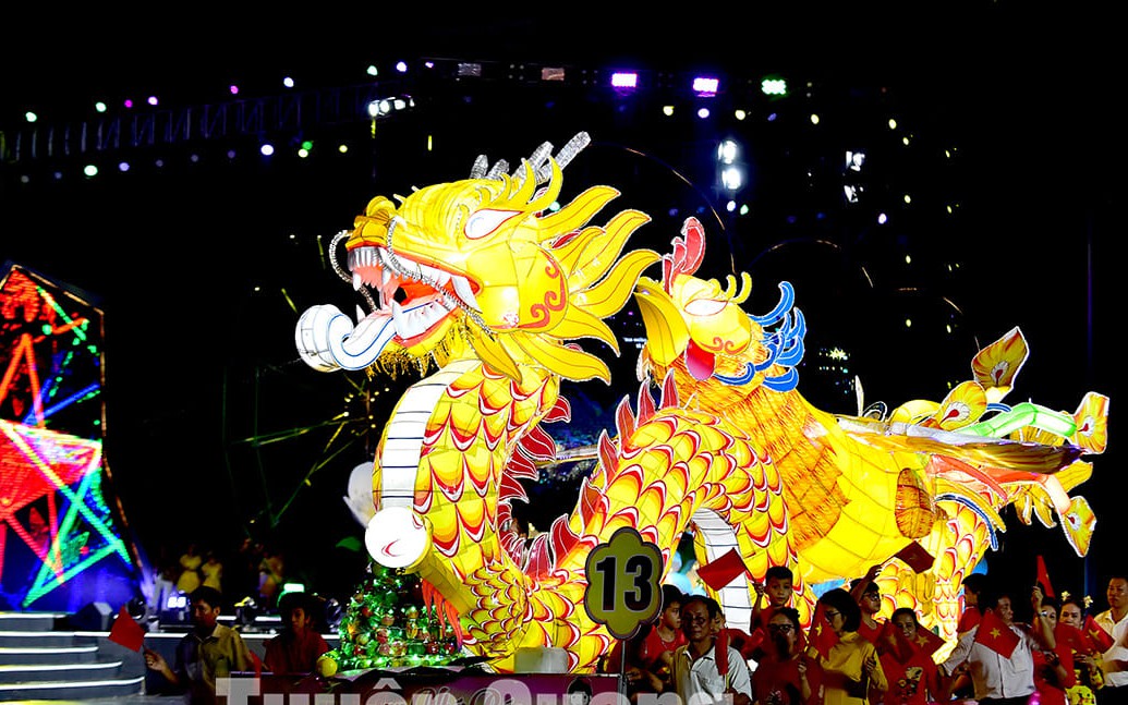 Chiêm ngưỡng 64 mô hình đèn Trung thu khổng lồ, sặc sỡ sẵn sàng cho Lễ hội Thành Tuyên - Festival Quốc tế