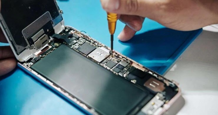 Dòng iPhone 14 dễ sửa chữa, nhưng lại khiến thợ sửa điện thoại muốn… bỏ nghề - Ảnh 1.