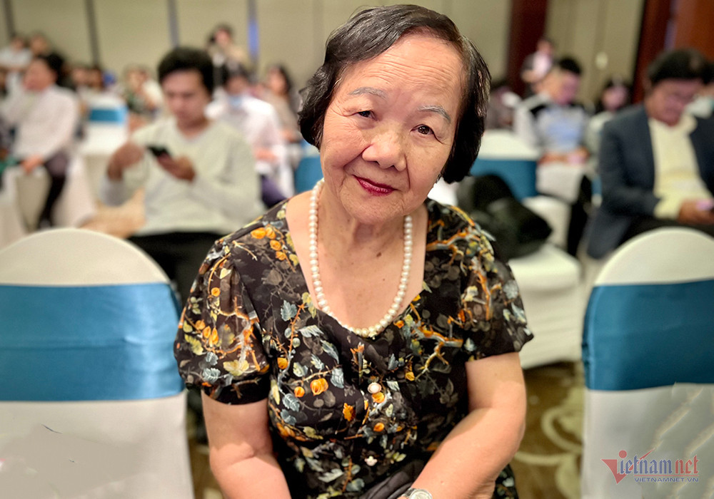 'Thị Nở' Đức Lưu tuổi 84 không thấy mình già, hạnh phúc bên con cháu - Ảnh 2.