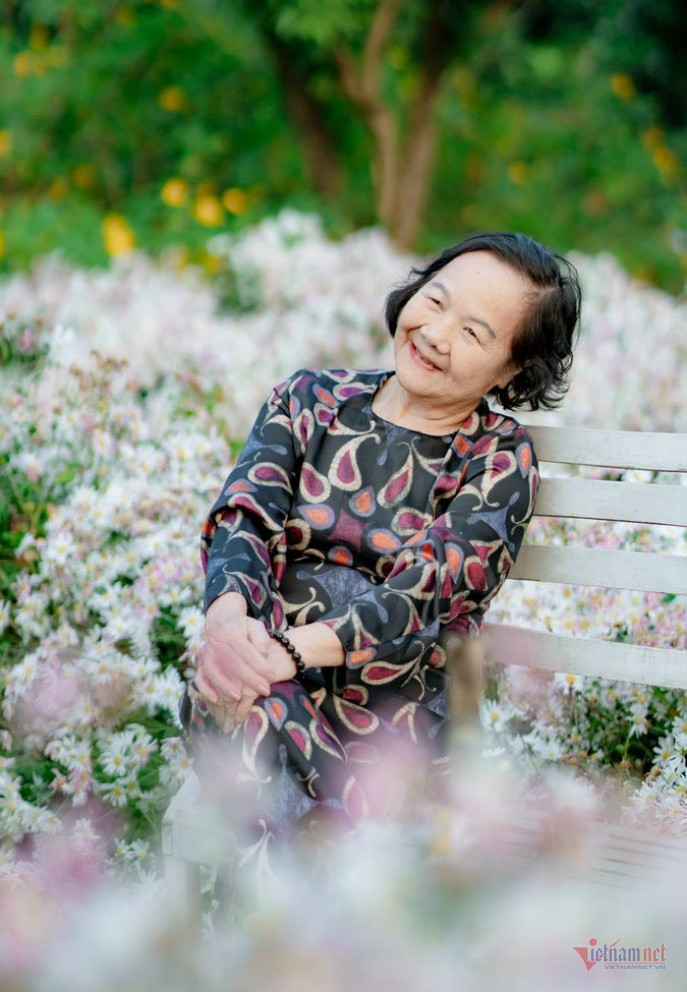 'Thị Nở' Đức Lưu tuổi 84 không thấy mình già, hạnh phúc bên con cháu - Ảnh 5.