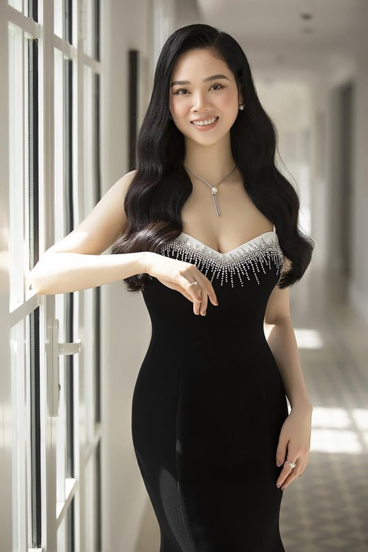 Cuộc sống sau 21 năm đăng quang của 'Hoa hậu Việt Nam bí ẩn nhất showbiz' - Ảnh 5.