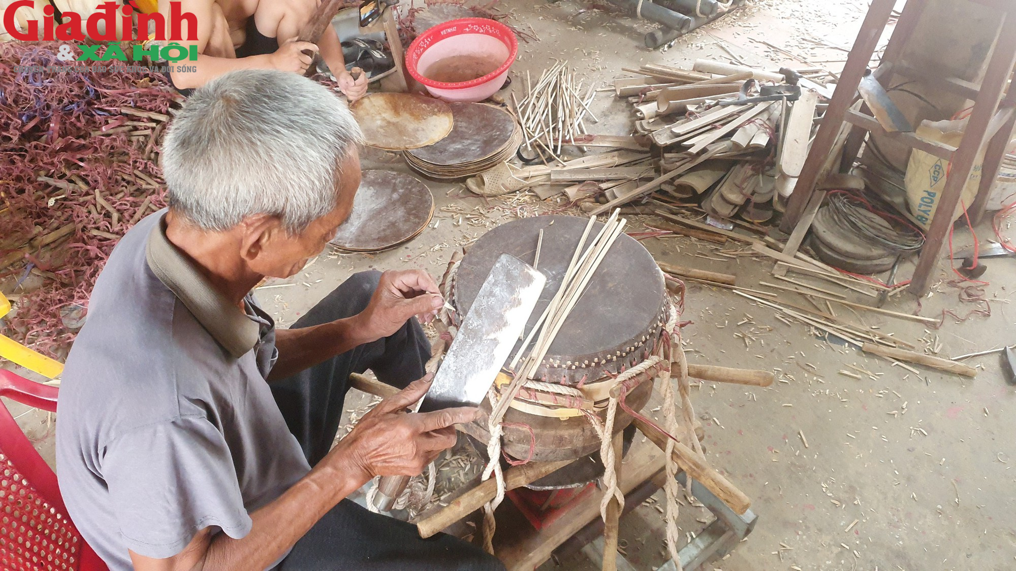 Bên trong làng nghề làm trống hơn 300 năm ở Nam Định - Ảnh 8.