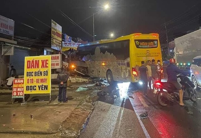 Thủ tướng chỉ đạo khắc phục hậu quả vụ tai nạn kinh hoàng ở Đồng Nai làm 9 người thương vong - Ảnh 1.