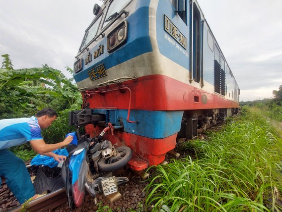 Tai nạn đường sắt nghiêm trọng ở Đồng Nai - Ảnh 1.