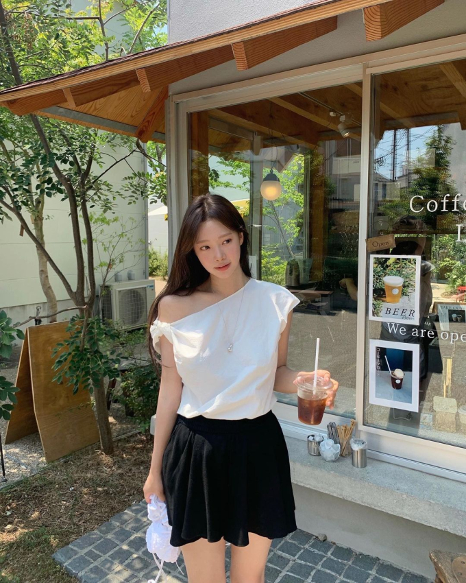 Nữ blogger người Hàn ghi điểm với style tiểu thư sành điệu, diện đồ gì cũng sang ngút ngàn - Ảnh 4.