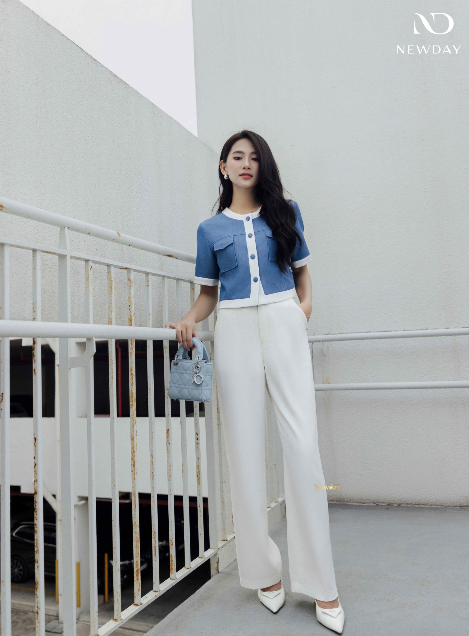 10 mẫu quần vải cạp cao hack chân dài giúp nàng công sở lên đồ chuẩn style Hàn Quốc  - Ảnh 11.
