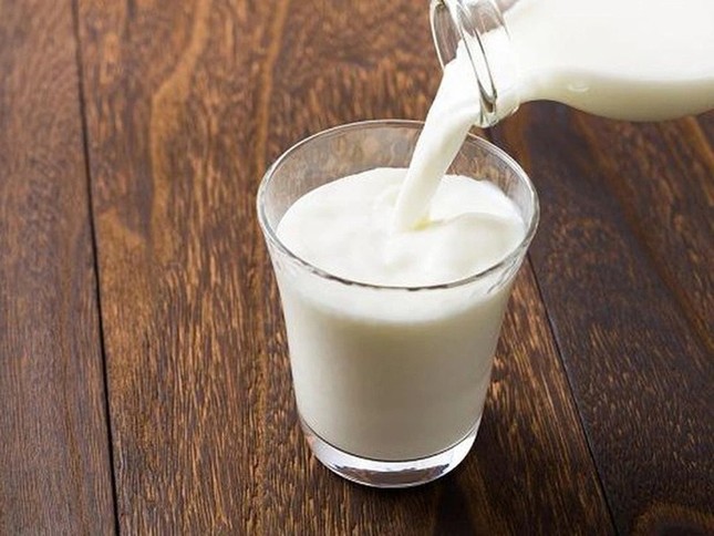 Những thực phẩm không dùng chung với sữa kẻo tiêu chảy, sỏi thận - Ảnh 3.