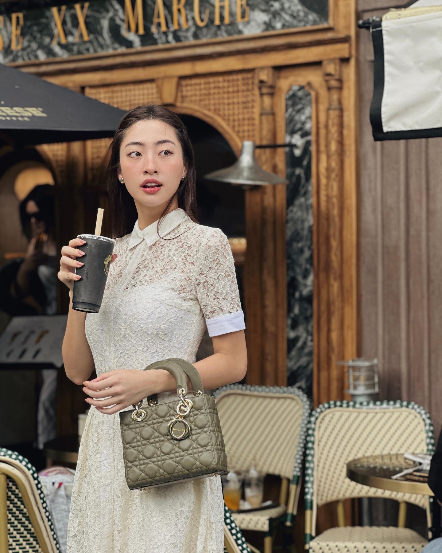 Street style sao Việt: Kỳ Duyên chụp ảnh cùng nhân vật hot, Thùy Tiên chọn đồ đơn giản đi cà phê  - Ảnh 7.