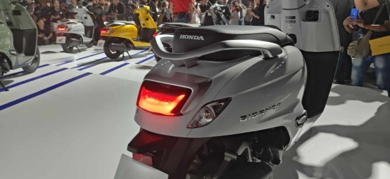 Xe ga mới của Honda có thiết kế siêu đẹp cực hợp với chị em, giá chỉ 41 triệu, 'đe dọa sự tồn tại' của SH Mode - Ảnh 5.
