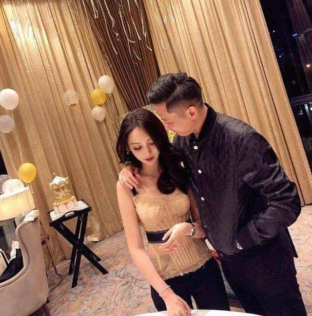 Bạn gái hot girl của Huỳnh Hiểu Minh bị "bóc phốt": Hết ép cưới lại thuê nhà giống của Angelababy để làm màu- Ảnh 6.