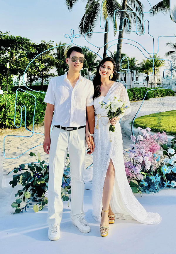 Hôn nhân đời thực của diễn viên VFC: Lã Thanh Huyền có cuộc sống hoàn mỹ bên chồng hơn 12 tuổi ra sao? - Ảnh 8.