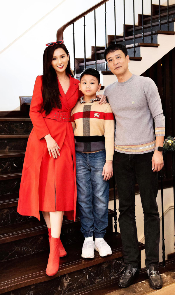 Hôn nhân đời thực của diễn viên VFC: Lã Thanh Huyền có cuộc sống hoàn mỹ bên chồng hơn 12 tuổi ra sao? - Ảnh 9.