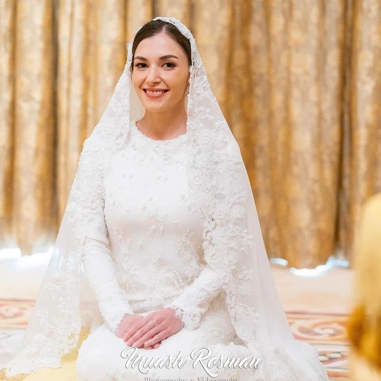 Sắc vóc và gia thế cô gái cưới Hoàng tử Brunei, hôn lễ tổ chức 10 ngày - Ảnh 8.