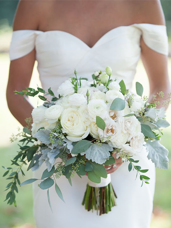 Ý nghĩa bó hoa cưới màu trắng mà 'yêu nữ hàng hiệu' Vũ Hạnh Nguyên vừa cầm trong đám cưới - Ảnh 5.