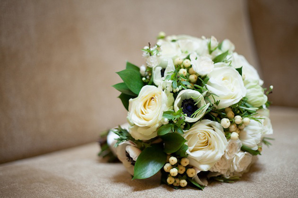 Ý nghĩa bó hoa cưới màu trắng mà 'yêu nữ hàng hiệu' Vũ Hạnh Nguyên vừa cầm trong đám cưới - Ảnh 4.