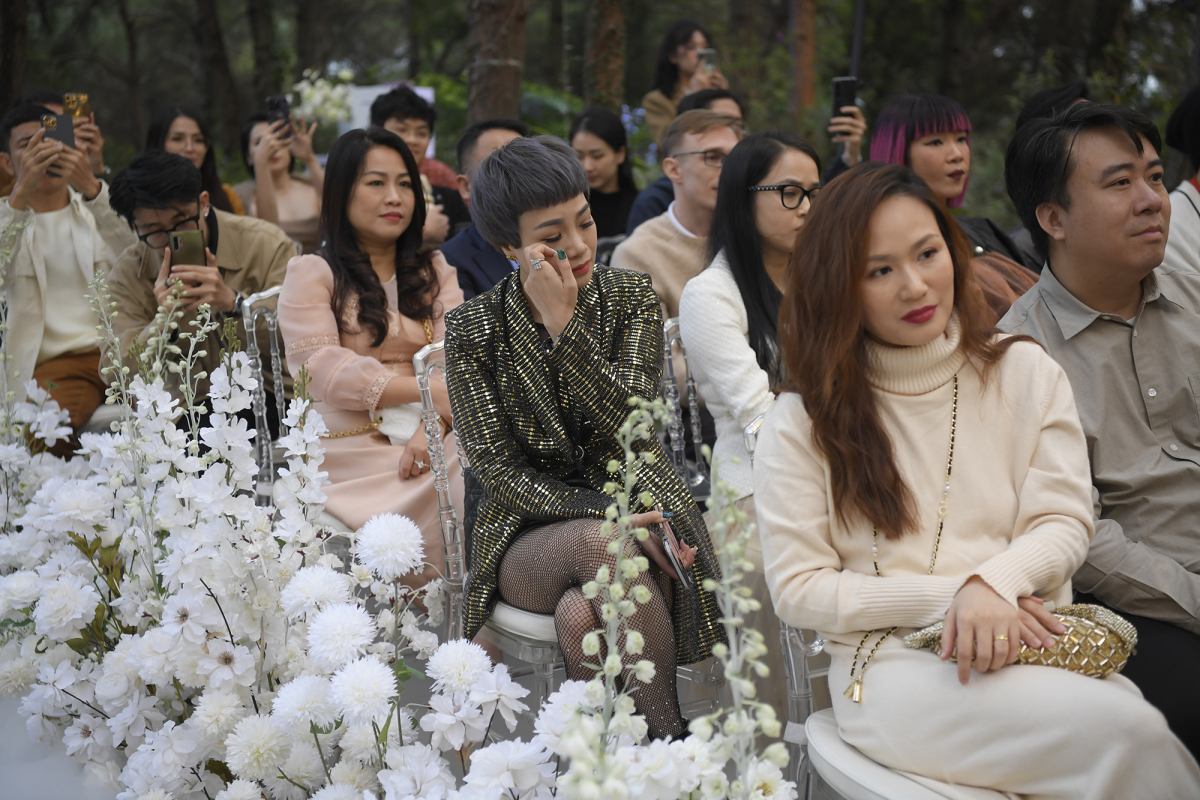 Đám cưới Vũ Hạnh Nguyên - Nguyễn Đức Cường: Khán giả xúc động những khoảnh khắc đẹp của cô dâu - Ảnh 9.