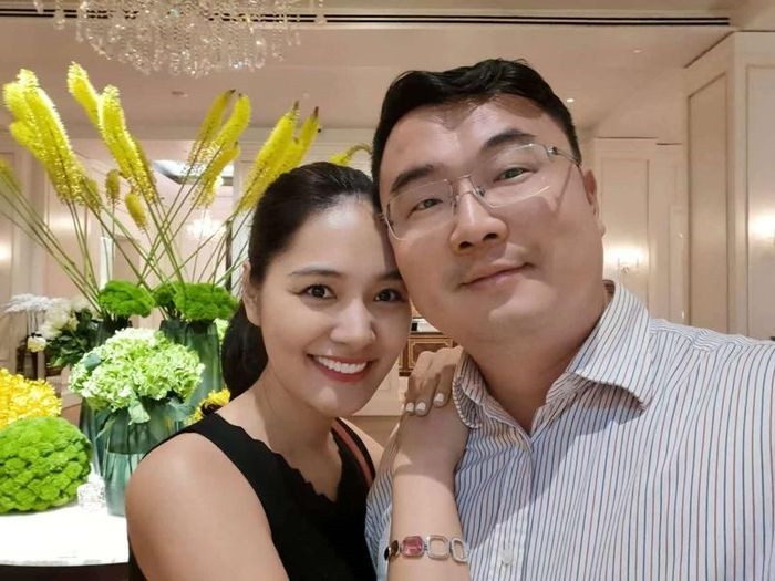 Cuộc sống của hoa hậu nổi đình đám nhất nhì showbiz Việt với chồng người Trung Quốc - Ảnh 4.