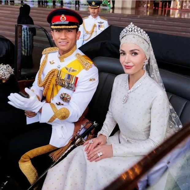 Hình ảnh mới nhất được Hoàng tử Brunei đăng tải hé lộ mối quan hệ đặc biệt hiếm có của cặp đôi hoàng gia - Ảnh 2.