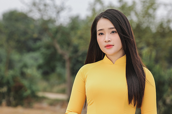 Xúc động câu chuyện về người cha đã mất của cô gái Hà Tĩnh mới giành Quán quân cuộc thi Tiếng hát Hà Nội - Ảnh 2.