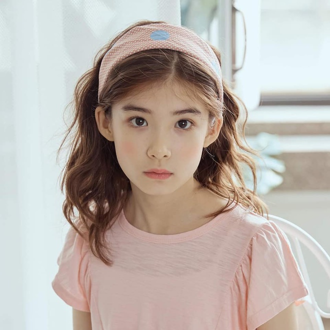 “Thiên thần lai” từng nổi tiếng khắp Hàn Quốc, 3 tuổi đã được săn đón bây giờ ra sao ở độ tuổi thiếu nữ? - Ảnh 4.