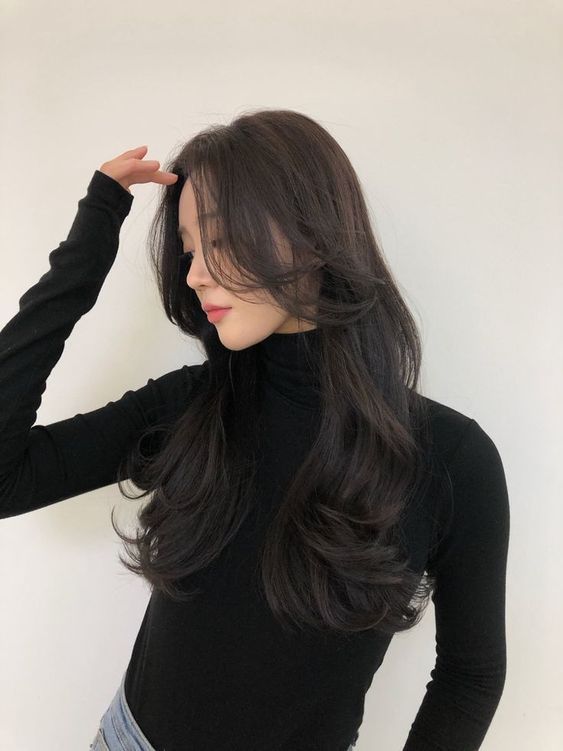 Kiểu tóc của Song Hye Kyo: Xoăn nhẹ bồng bềnh, buộc hay búi gọn đều đẹp tựa nàng thơ- Ảnh 19.