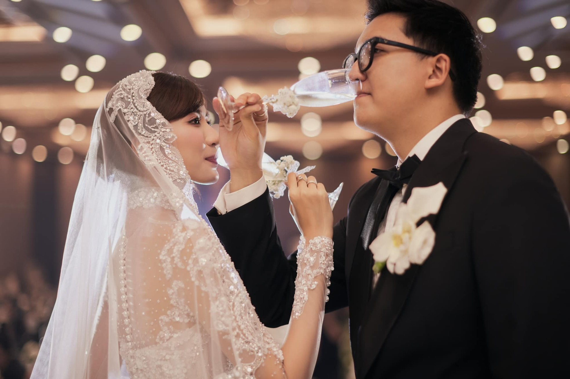 4 váy cưới của nữ diễn viên Ngọc Huyền: Đều xinh, tổng giá trị gần 300 triệu- Ảnh 2.