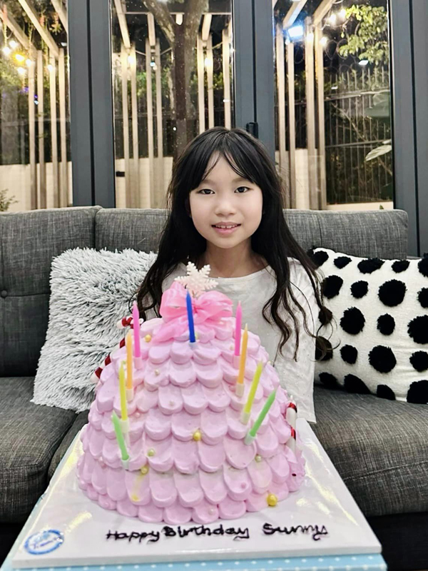 Con gái Lý Hải - Minh Hà mới 10 tuổi đã khoe chân dài miên man, nhan sắc được nhận xét sẽ giống mẹ - Ảnh 3.
