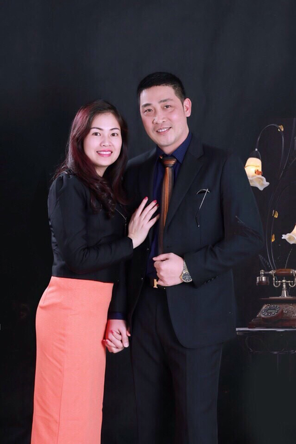 Hôn nhân đời thực của diễn viên VFC: NSƯT Hồ Phong hạnh phúc bên vợ làm ngành ngân hàng - Ảnh 4.