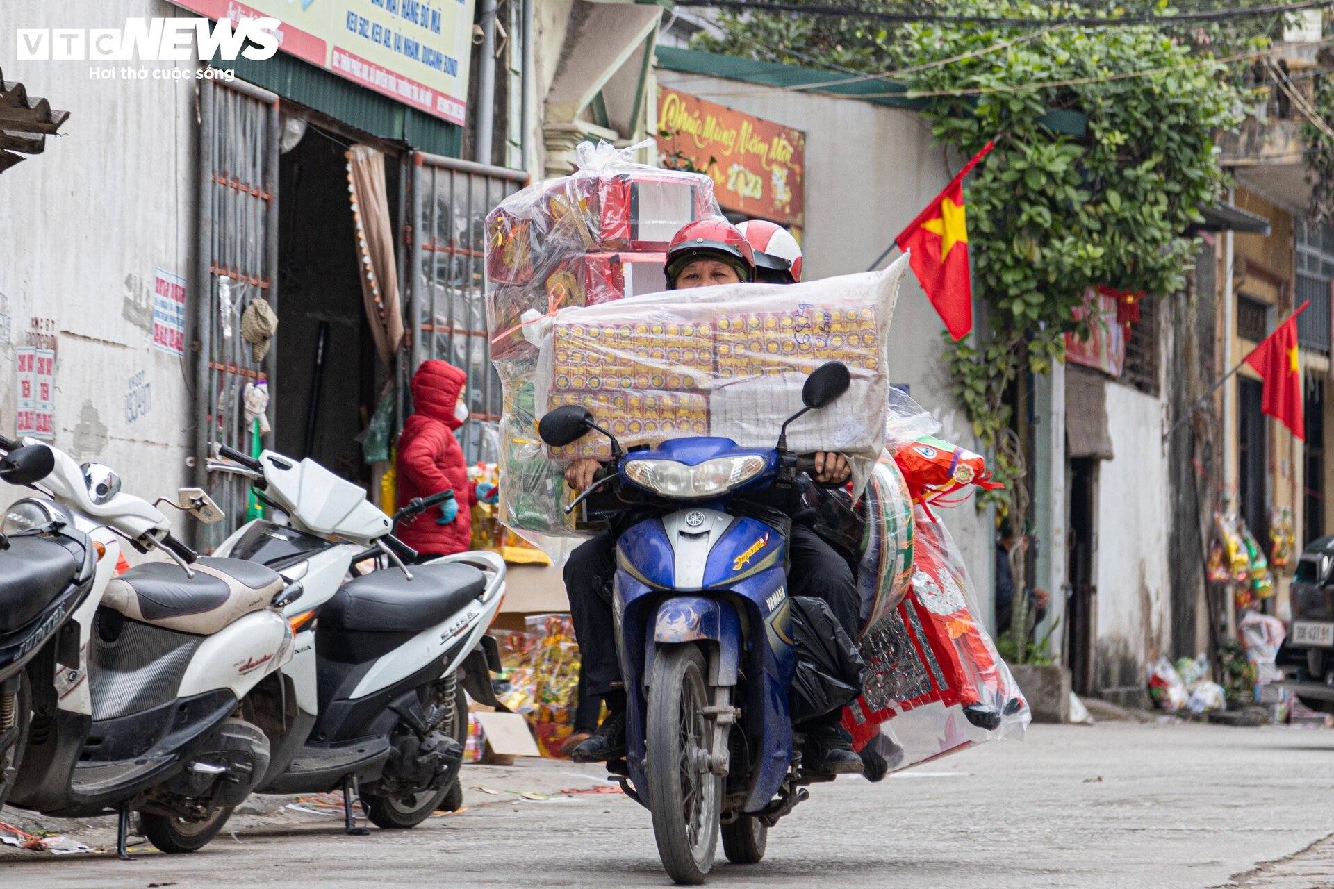 Làng 'âm phủ' Phúc Am tất bật chạy đơn hàng Tết - Ảnh 16.