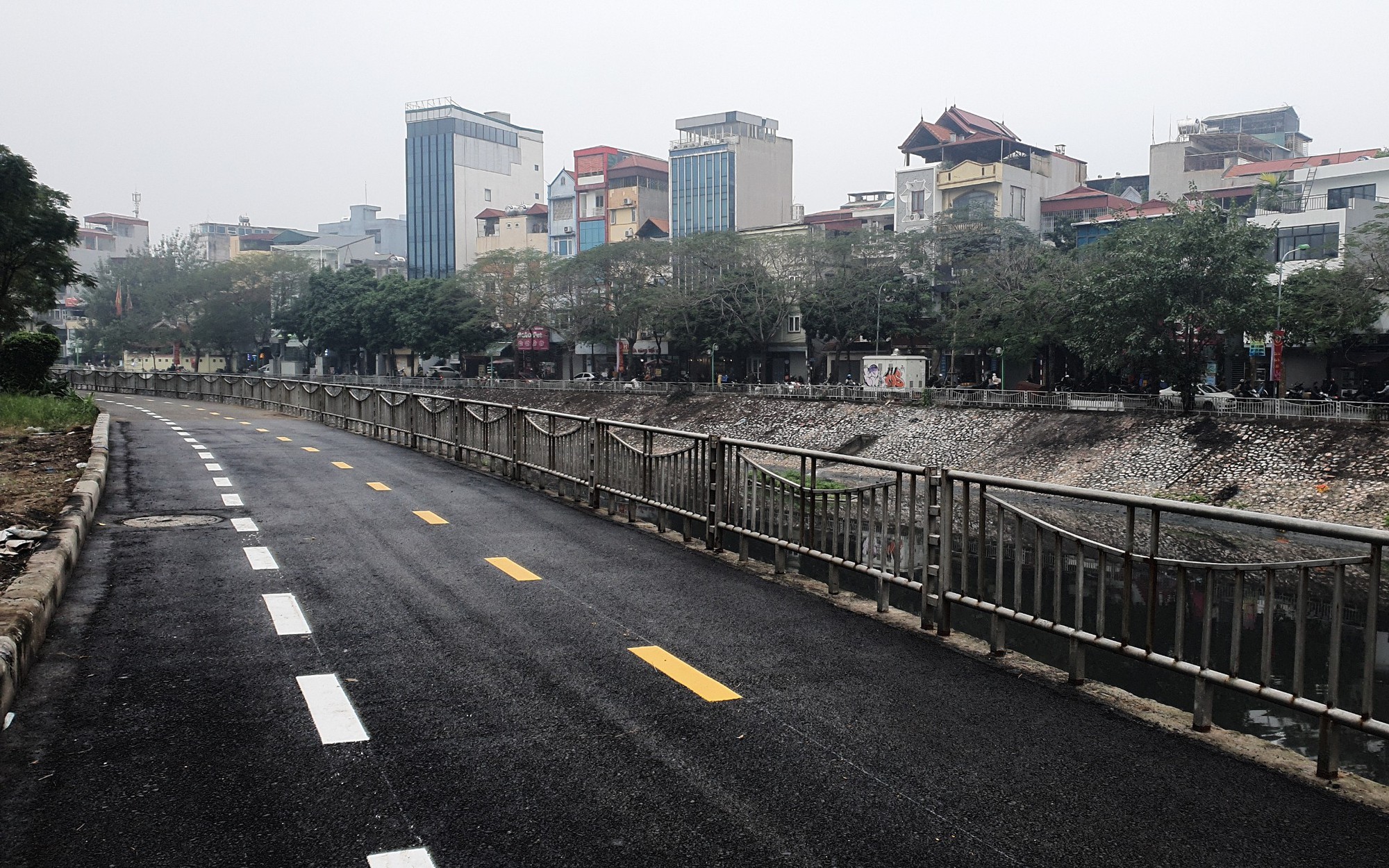 Tuyến đường dành riêng cho xe đạp đầu tiên ở Hà Nội sắp hoạt động có gì đặc biệt?